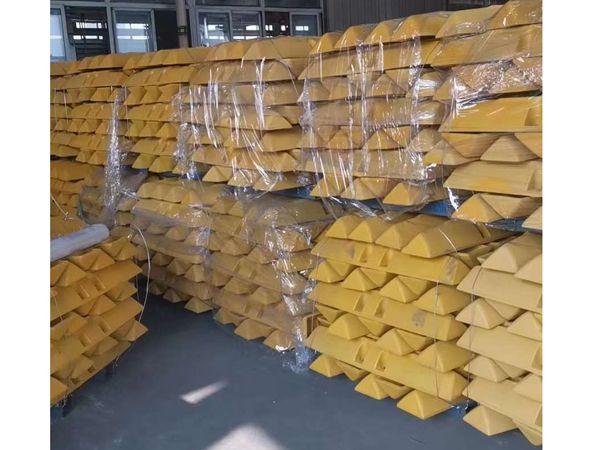 履带底盘四轮一带